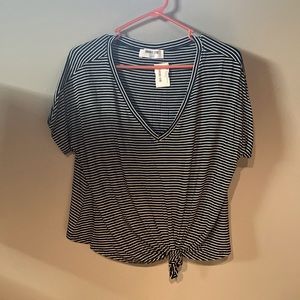 New with tags. Never worn, Black and Ivory V Neck Basic Knot Tee